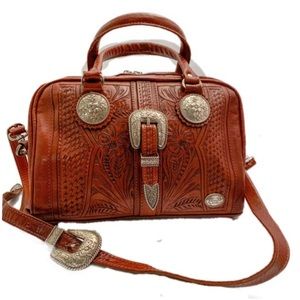 UPDATED 👜 Gorgeous 100% tooled leather purse